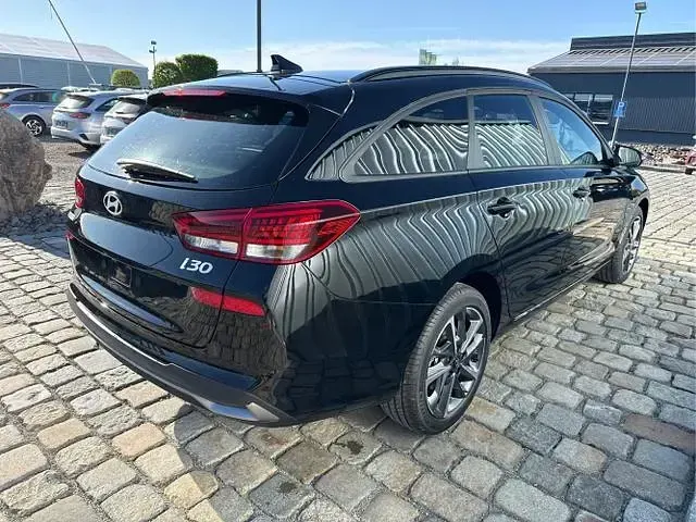 Neu Hyundai i30 GO! 140 PS (102 kW) 2025 Ayss black ayss black Kombi