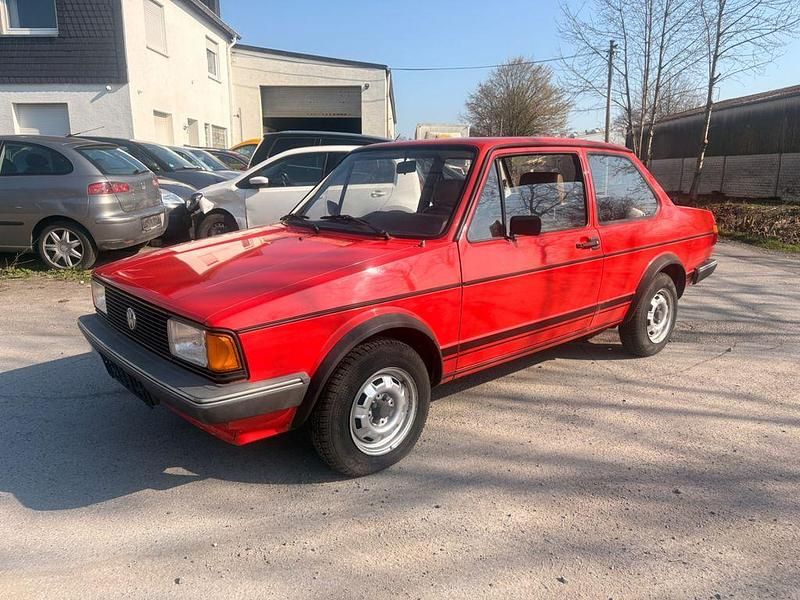 Second-hand VW Jetta 69 CP (50 kW) 1982 Roșu Berlinǎ