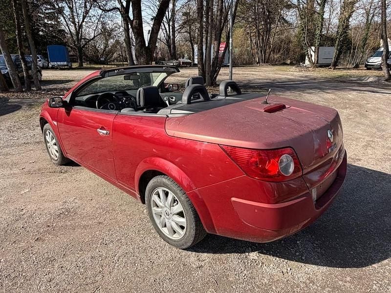 Gebraucht Renault Mégane Cabriolet 111 PS (81 kW) 2006 Rot Cabrio