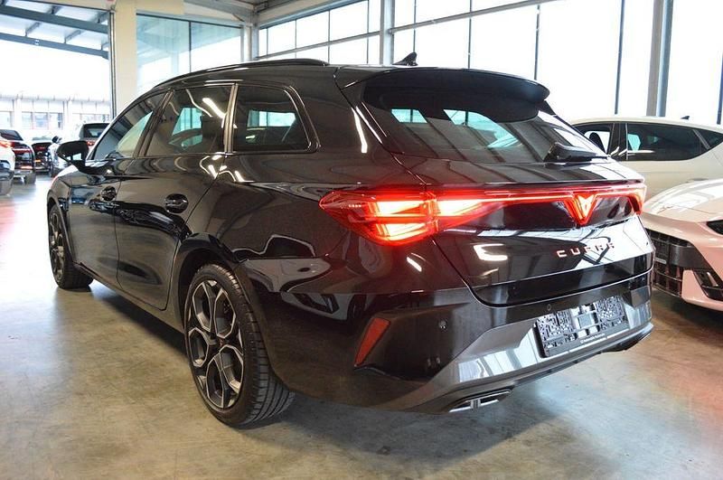 Gebraucht Cupra Leon 150 PS (110 kW) 2025 Schwarz Limousine