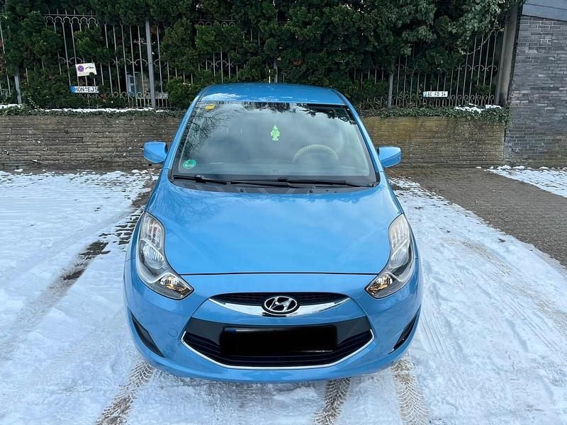 Second-hand Hyundai ix20 95 CP (69 kW) 2012 Albastru Hatchback