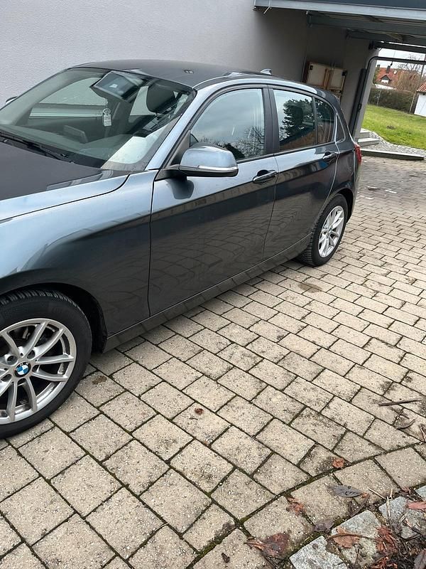 Gebraucht BMW 118 Advantage 136 PS (100 kW) 2017 Schwarz Kleinwagen