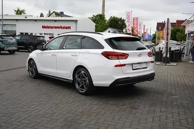 Neu Hyundai i30 N Line 140 PS (102 kW) 2026 Weiß Kombi