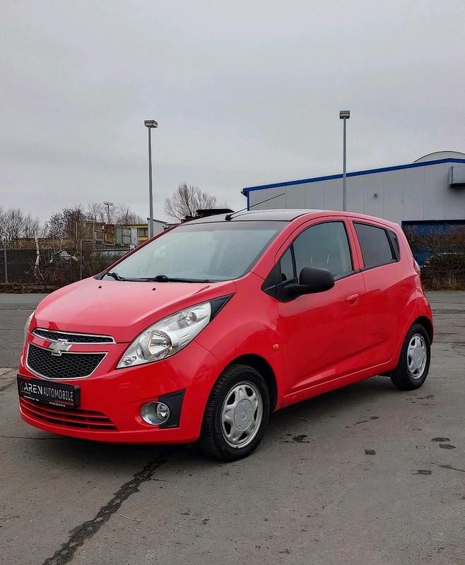 Rot Gebraucht 2010 Chevrolet Spark Kleinwagen | 2.900 € (Fairer Preis) - Bild 1/4