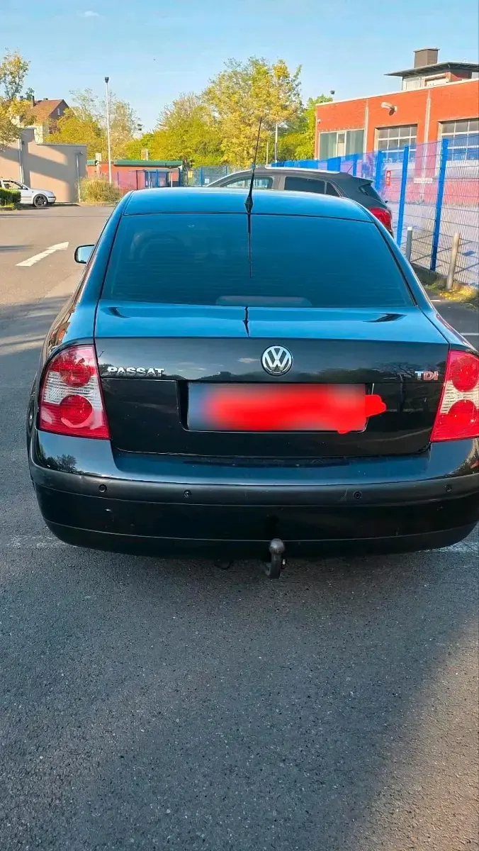 Usata VW Passat 131 CV (96 kW) 2004 Nero Berlina
