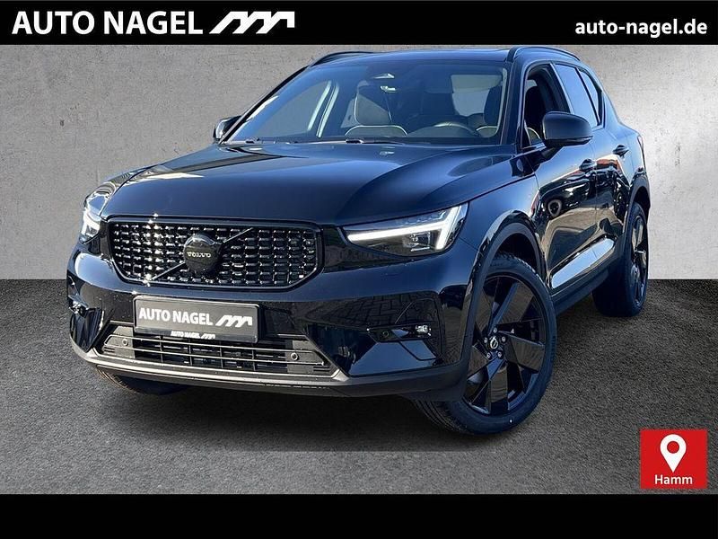 Neu Volvo XC40 Plus 197 PS (144 kW) 2026 Schwarz SUV