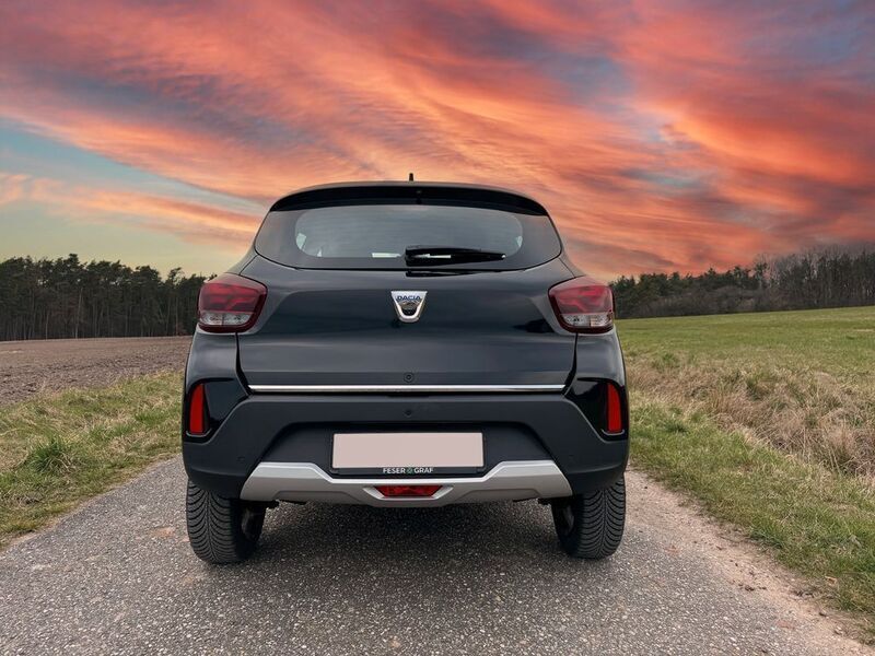 Gebraucht Dacia Spring Comfort Plus 33 kW (45 PS) 2022 Schwarz Kleinwagen