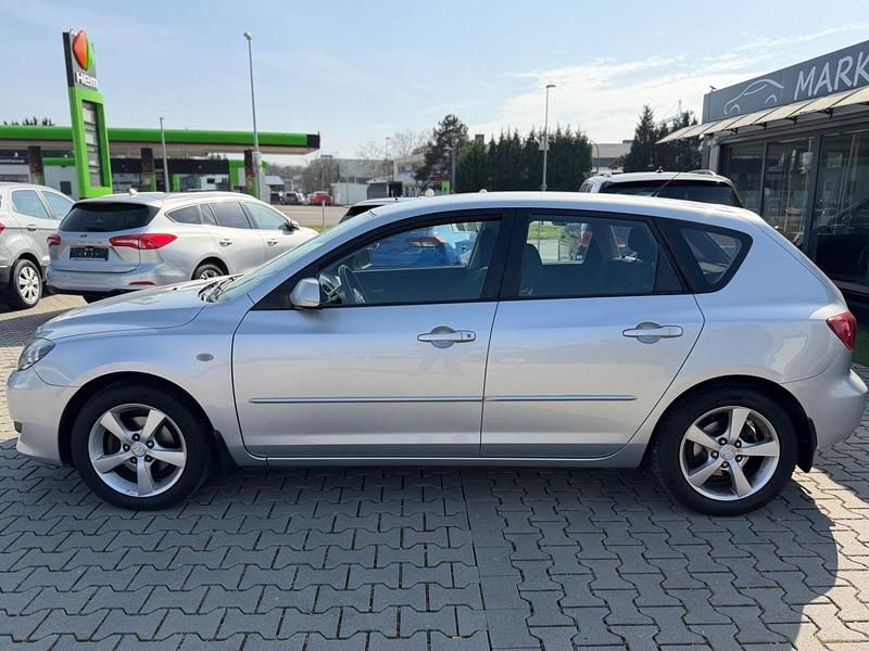 Second-hand Mazda 3 105 CP (77 kW) 2003 Argintiu Berlinǎ