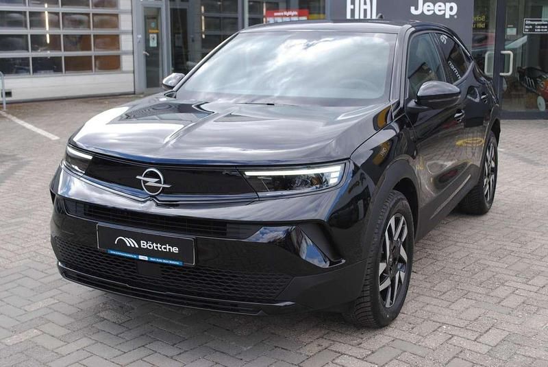 Neu Opel Mokka Elegance 136 PS (100 kW) 2026 Lackierung schwarz perla nera/typ aussenverkleidung metalliclackierung SUV