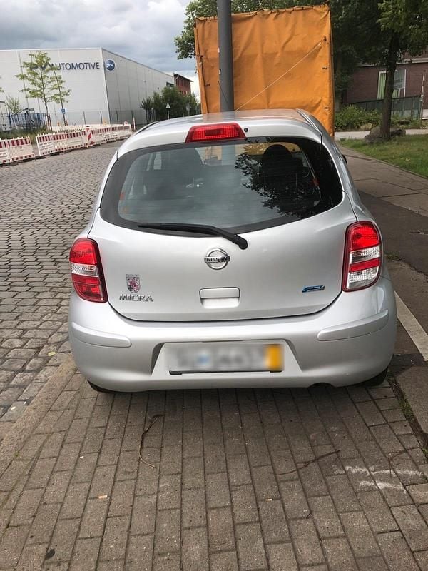 Silber Gebraucht 2012 Nissan Micra Kleinwagen | 3.200 € (Fairer Preis) - Bild 1/4