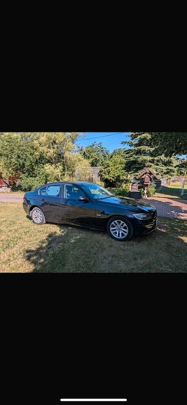 Blau Gebraucht 2007 BMW 320 Kleinwagen | 4.000 € (Guter Preis) - Bild 1/4