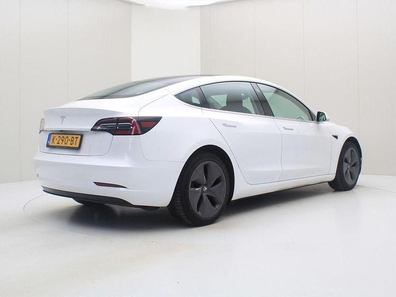 Gebraucht Tesla Model 3 Standard Range 225 kW (306 PS) 2020 Weiß Limousine