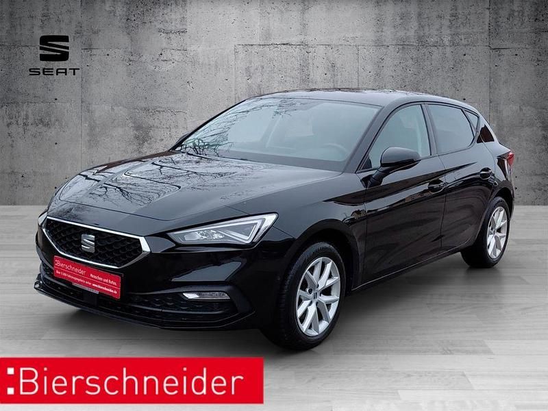 Gebraucht Seat Leon Style 131 PS (96 kW) 2022 Schwarz Limousine