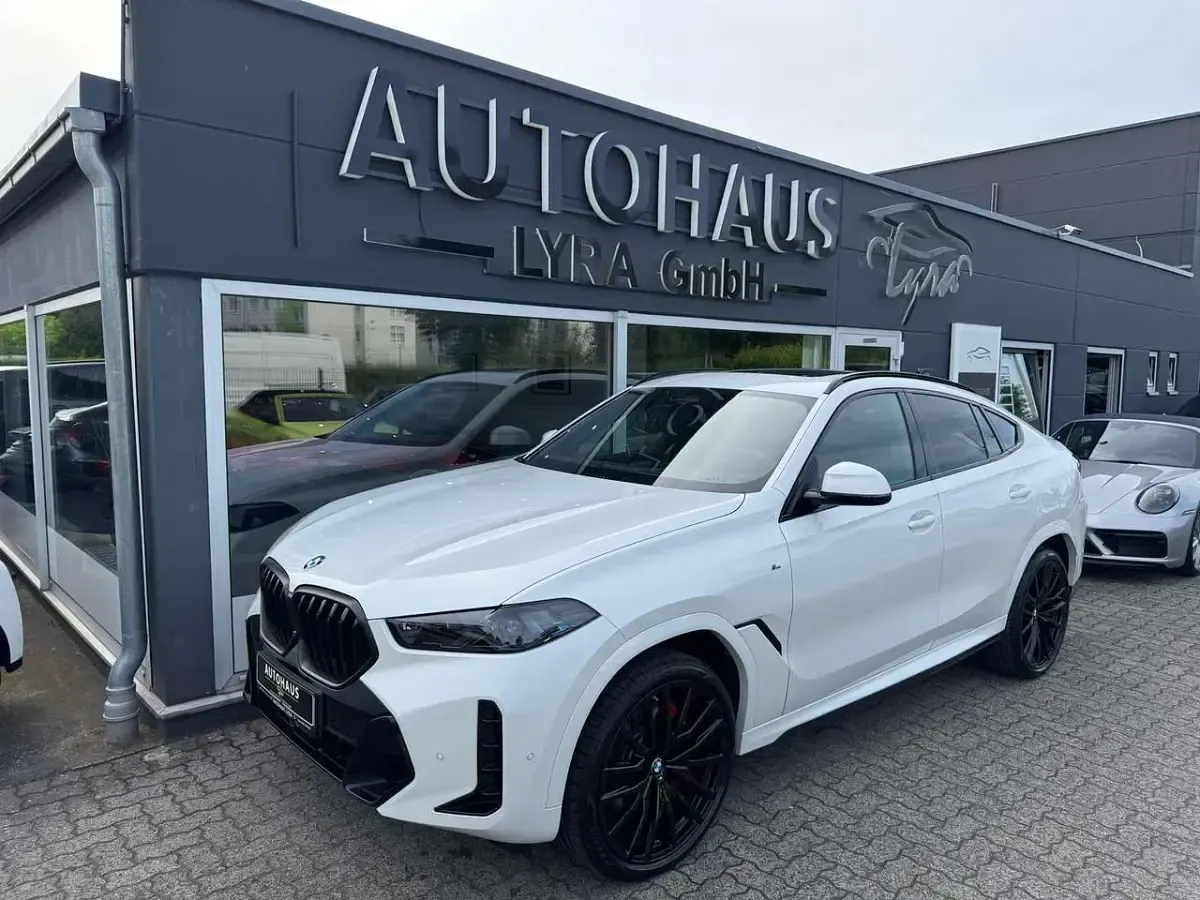 Gebraucht BMW X6 M Sport 298 PS (219 kW) 2025 Weiß SUV