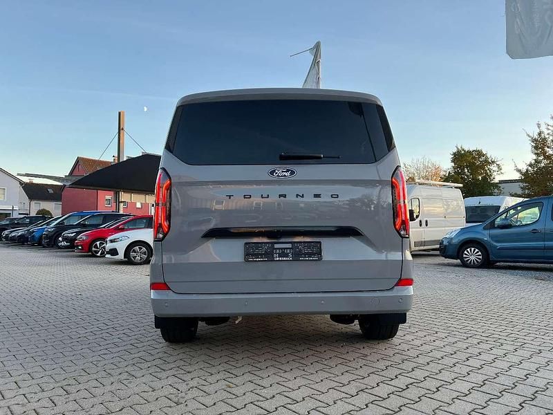 Neu Ford Tourneo Titanium X 170 PS (125 kW) 2025 Titanium grau metallic Van / Kleinbus