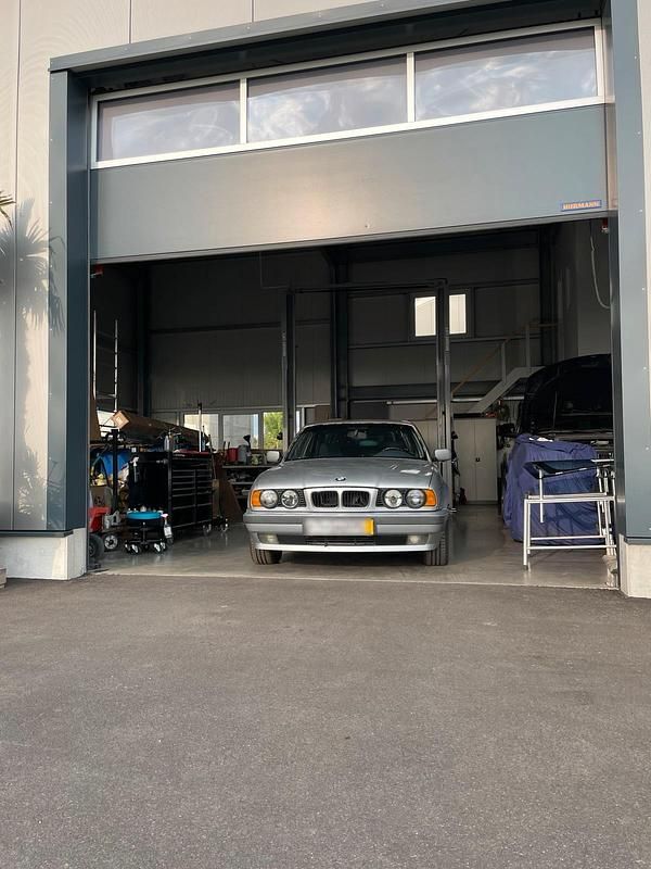 Gebraucht BMW 525 192 PS (141 kW) 1994 Silber Limousine