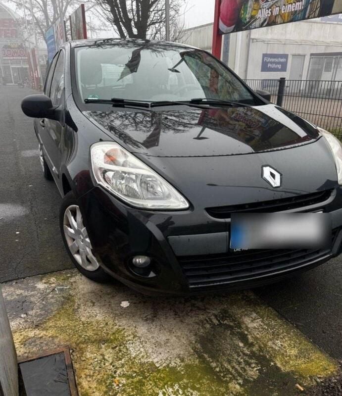 Schwarz Gebraucht 2011 Renault Clio II Expression Limousine | 2.900 € (Fairer Preis) - Bild 1/4
