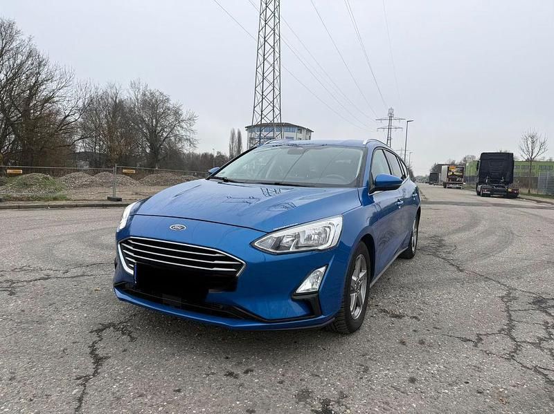 Gebraucht Ford Focus Cool & Connect 125 PS (91 kW) 2018 Blau Limousine