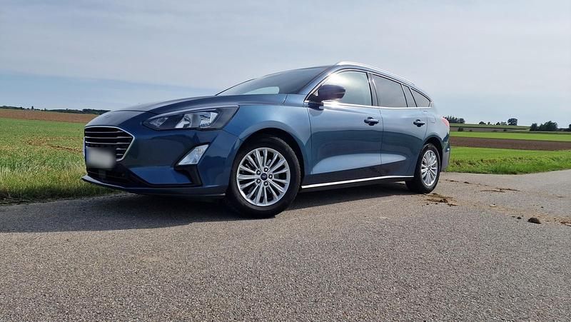 Second-hand Ford Focus 125 CP (91 kW) 2020 Albastru Break