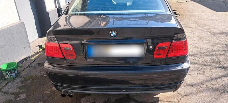 Gebraucht BMW 323 2000 Limousine