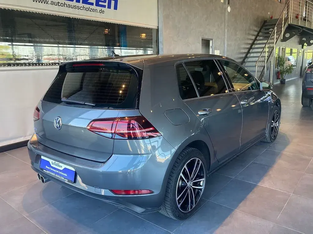 Gebraucht VW Golf VII GTE 204 PS (150 kW) 2020 Grau Limousine