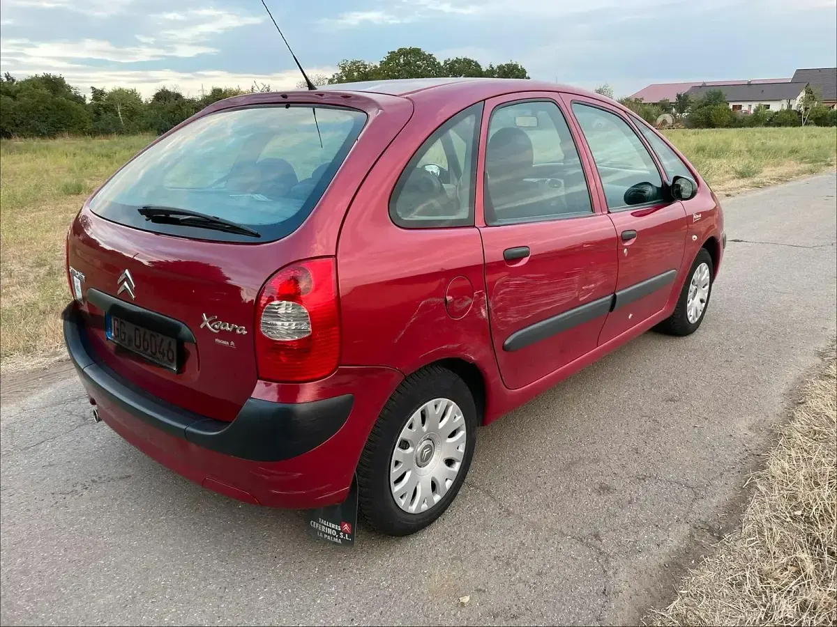 Gebraucht Citroën Xsara Picasso 95 PS (69 kW) 2005 Rot Van / Kleinbus