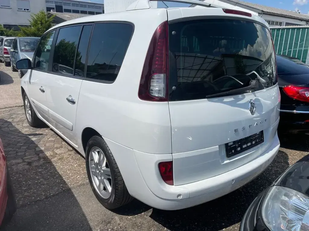 Gebraucht Renault Grand Espace 173 PS (127 kW) 2013 Weiß Van / Kleinbus