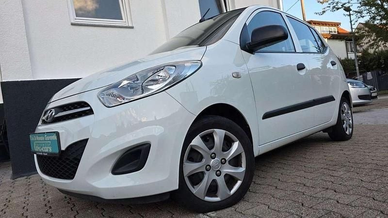 Weiß Gebraucht 2012 Hyundai i10 Kleinwagen | 2.800 € (Fairer Preis) - Bild 1/4