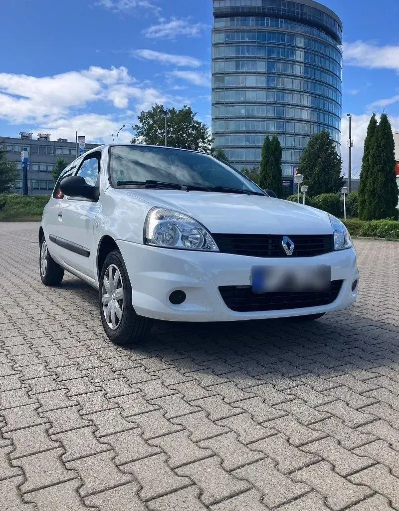 Gebraucht Renault Clio 60 PS (44 kW) 2009 Weiß Kleinwagen