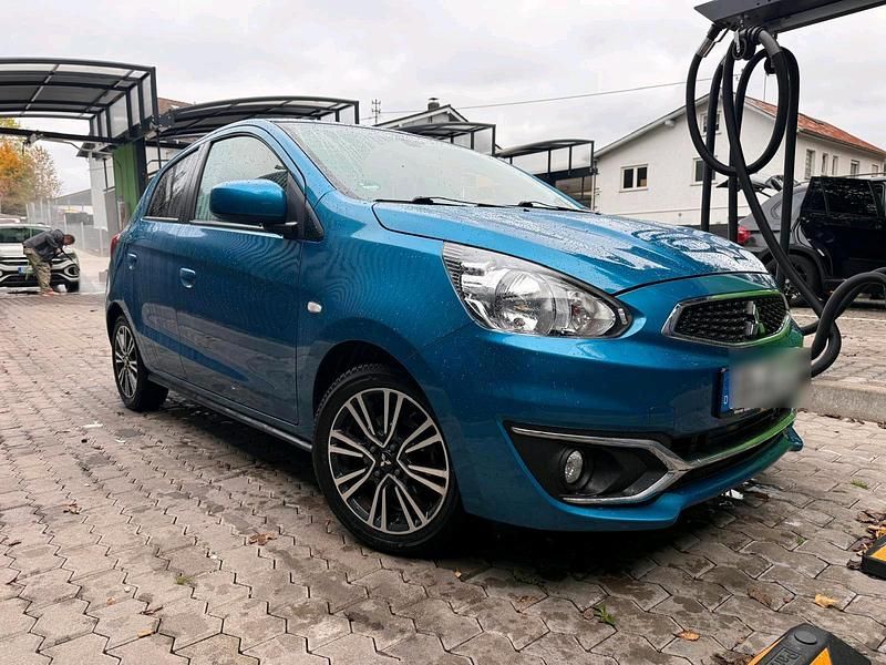 Blau Gebraucht 2019 Mitsubishi Space Star Limousine | 7.400 € (Guter Preis) - Bild 1/4