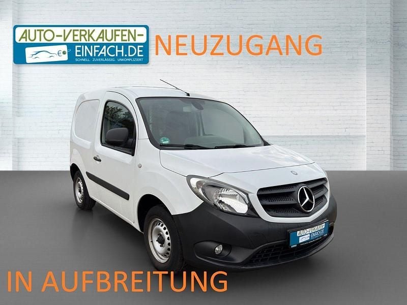 Weiß Gebraucht 2018 Mercedes Citan 109 Van / Kleinbus | 8.999 € (Guter Preis) - Bild 1/1