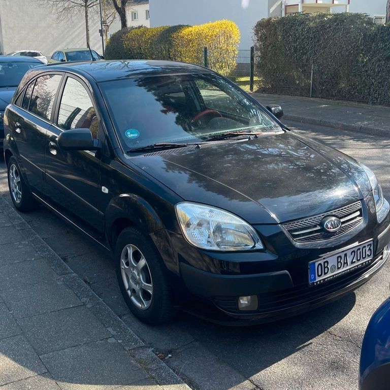 Gebraucht 2005 Kia Rio Limousine | 2.000 € (Guter Preis) - Bild 1/4