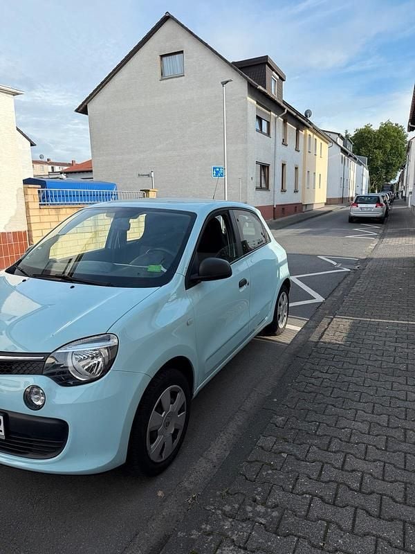 Blau Gebraucht 2017 Renault Twingo Life Kleinwagen | 5.100 € (Guter Preis) - Bild 1/4