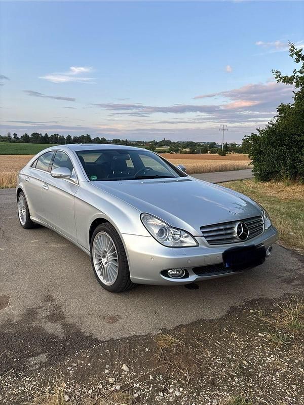 Silber Gebraucht 2007 Mercedes CLS350 Coupé | 11.400 € (Fairer Preis) - Bild 1/4