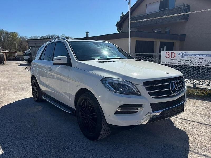 Gebraucht Mercedes ML350 258 PS (189 kW) 2013 Weiß SUV