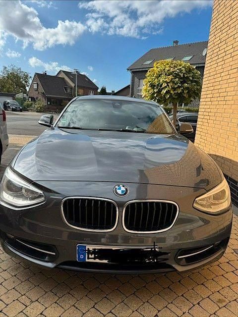 Grau Gebraucht 2014 BMW 125 Sport Line Kleinwagen | 16.500 € - Bild 1/4