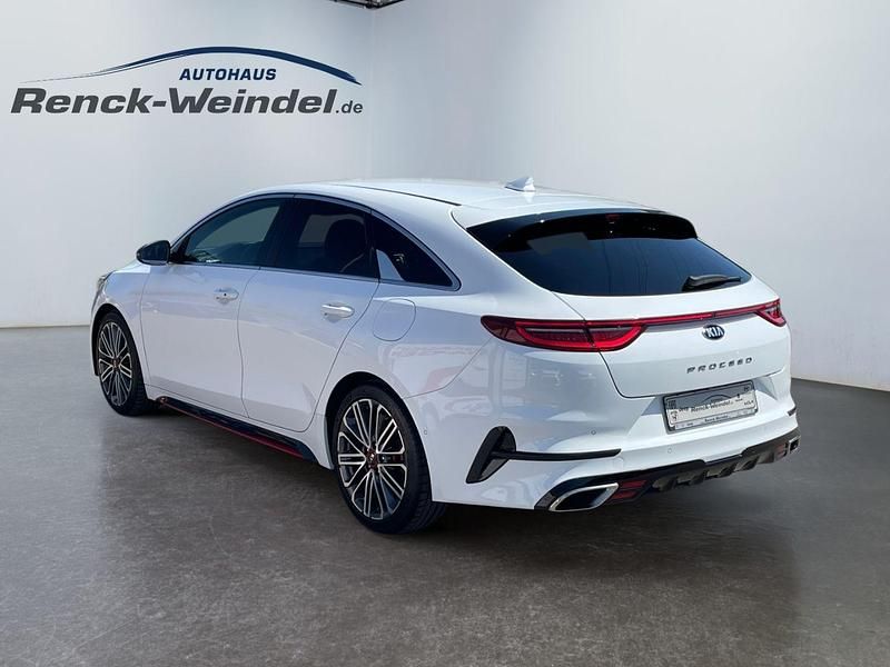 Second-hand Kia ProCeed 204 CP (150 kW) 2021 Alb Hatchback