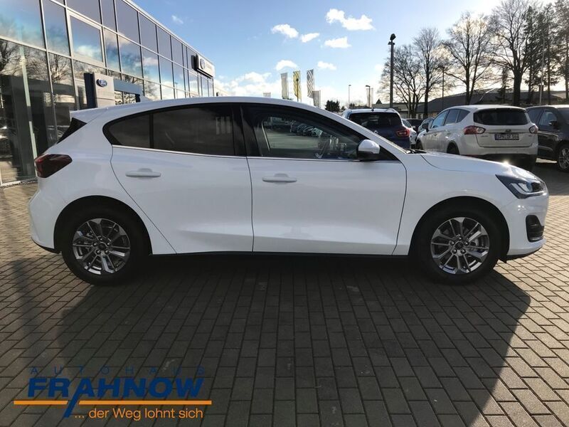 Gebraucht Ford Focus Style 125 PS (91 kW) 2023 Weiss Limousine