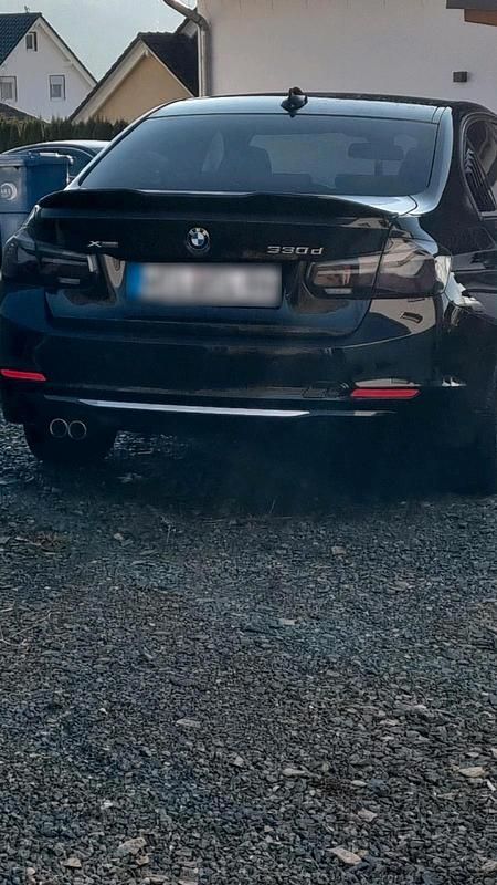 Gebraucht BMW 330 258 PS (189 kW) 2014 Andere farben Limousine