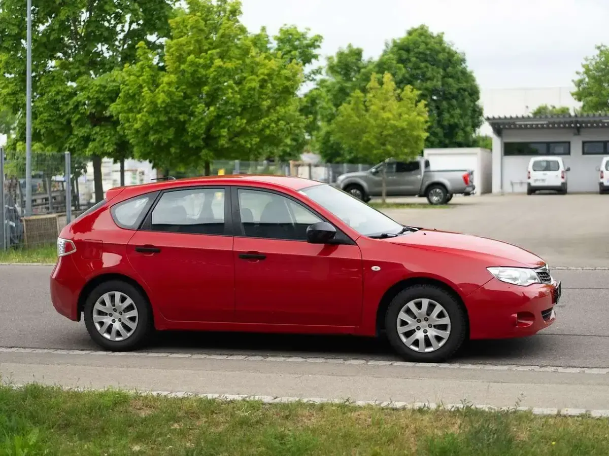 Gebraucht Subaru Impreza Active 107 PS (78 kW) 2009 Rot Limousine