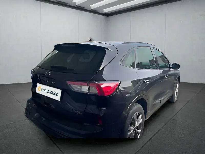 Gebraucht Ford Kuga 224 PS (164 kW) 2023 Schwarz SUV