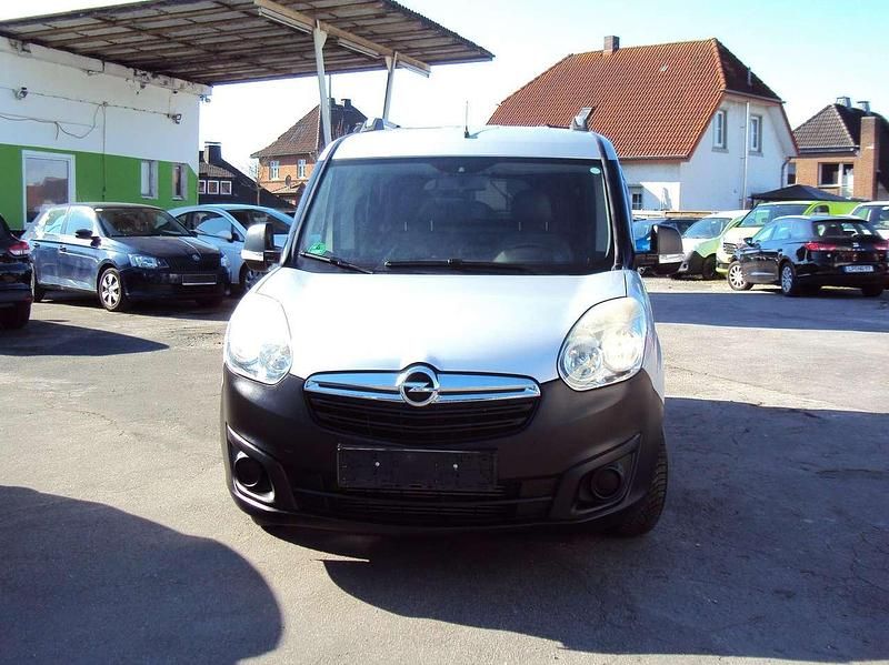 Gebraucht Opel Combo 95 PS (69 kW) 2016 Rauchsilber Van / Kleinbus