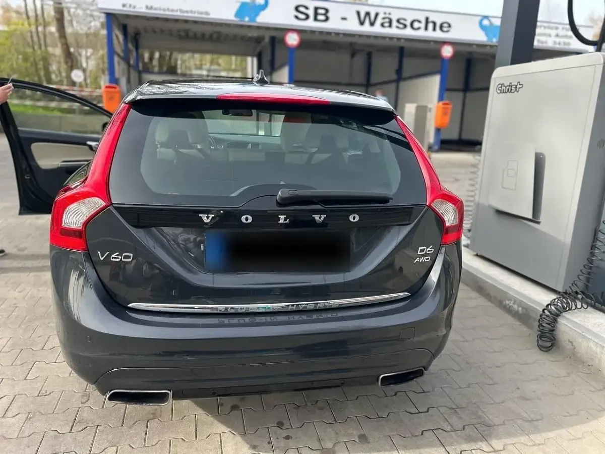 Gebraucht Volvo V60 288 PS (211 kW) 2013 Kombi