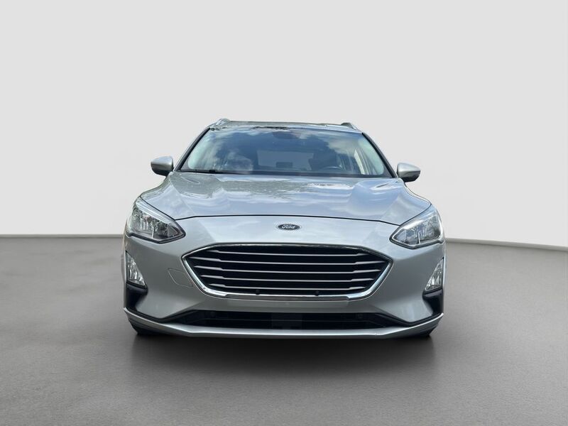Silber Gebraucht 2019 Ford Focus Kombi | 10.499 € (Fairer Preis) - Bild 1/4