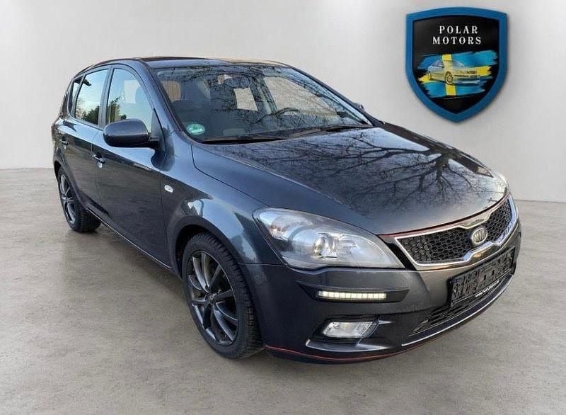 Gebraucht Kia Ceed Edition 7 90 PS (66 kW) 2012 Grau Kleinwagen