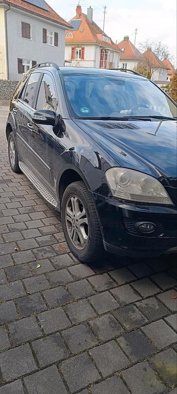 Gebraucht Mercedes ML280 190 PS (139 kW) 2007 Schwarz SUV