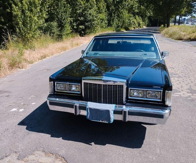 Gebraucht Lincoln Town Car 152 PS (111 kW) 1985 Schwarz Limousine