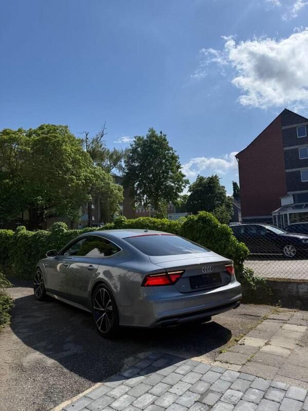 Grau Gebraucht 2018 Audi A7 Kleinwagen | 31.000 € (Superpreis) - Bild 1/4