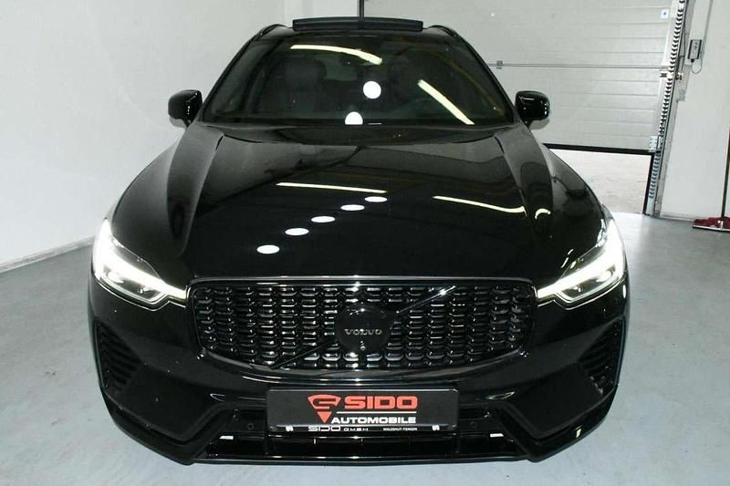 Gebraucht Volvo XC60 Ultimate 250 PS (183 kW) 2024 Onyx black metallic (schwarz) SUV