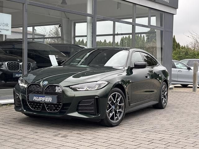Grün Gebraucht 2023 BMW i4 Performance Limousine | 46.500 € (Fairer Preis) - Bild 1/4